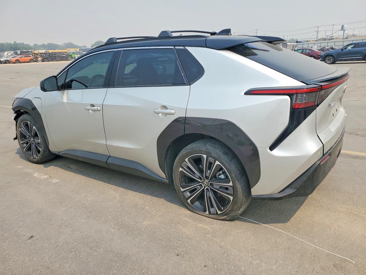 2023 Toyota Bz4X Limited - Фото 2