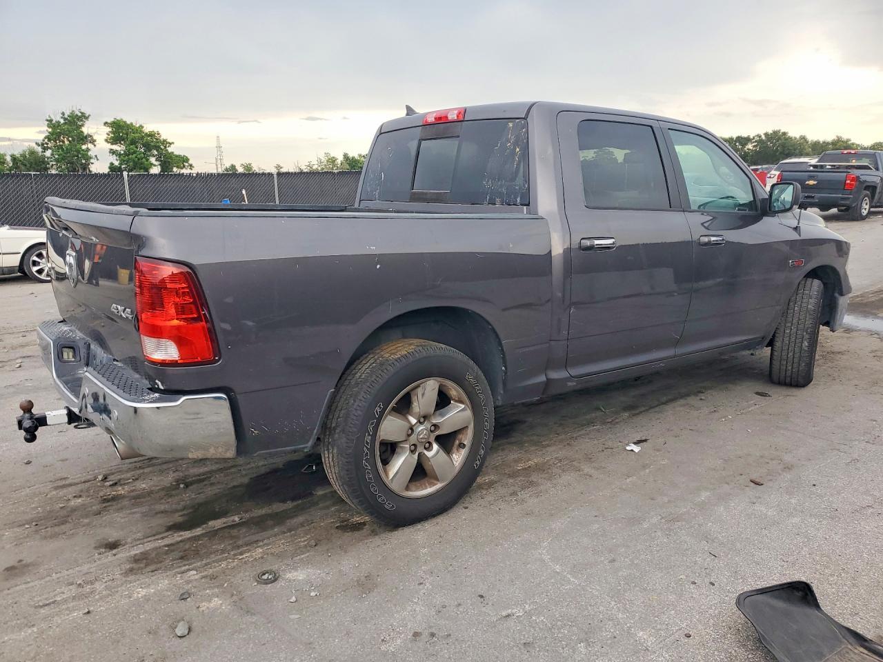 2017 Ram 1500 Slt - Фото 3