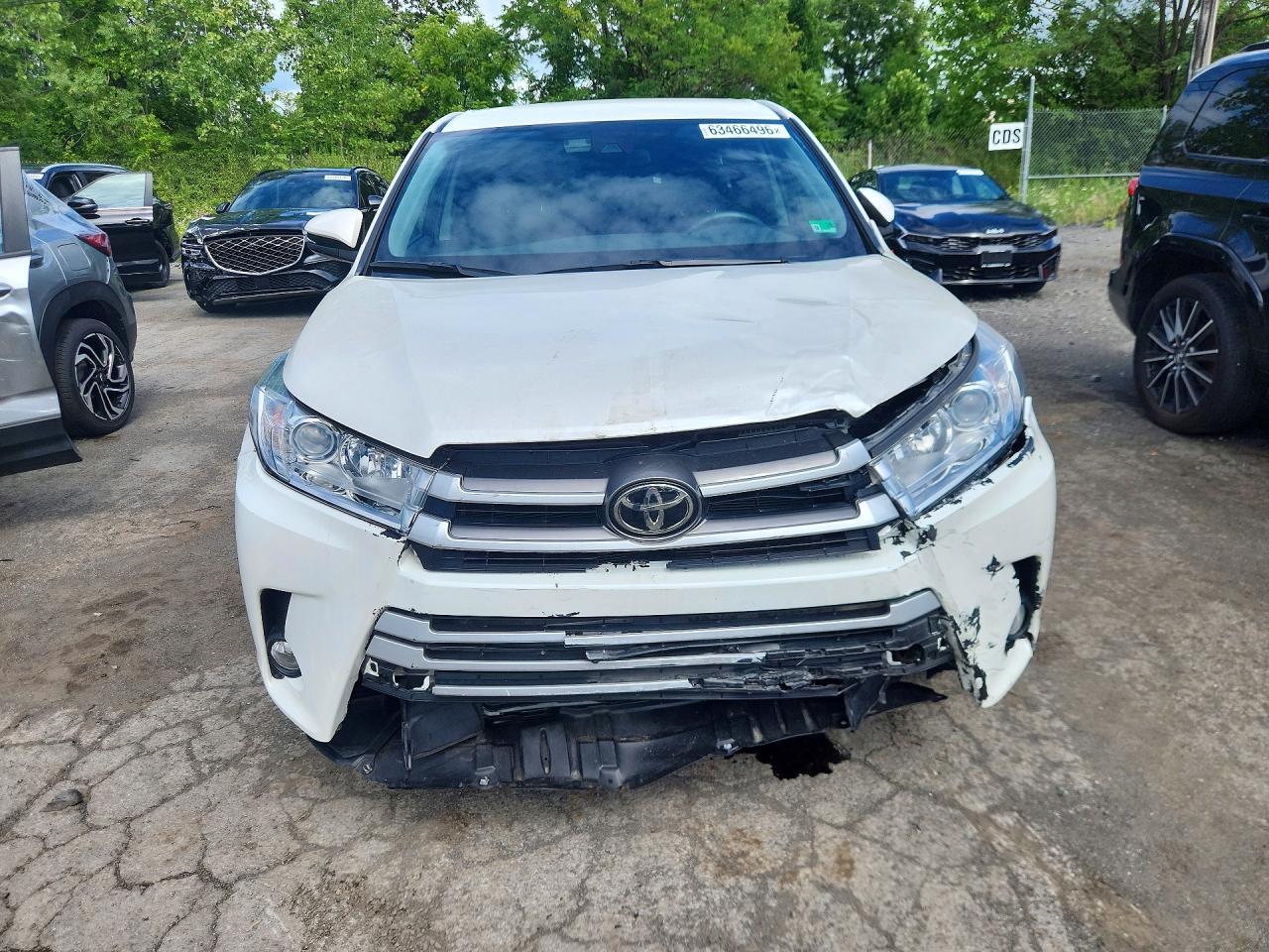 2019 Toyota Highlander Le Plus - Фото 5