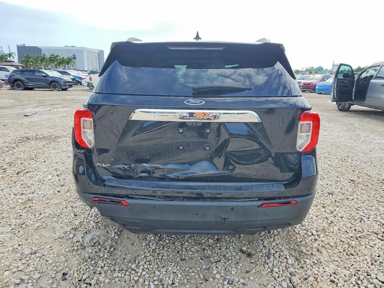 2021 Ford Explorer Xlt - Image 6