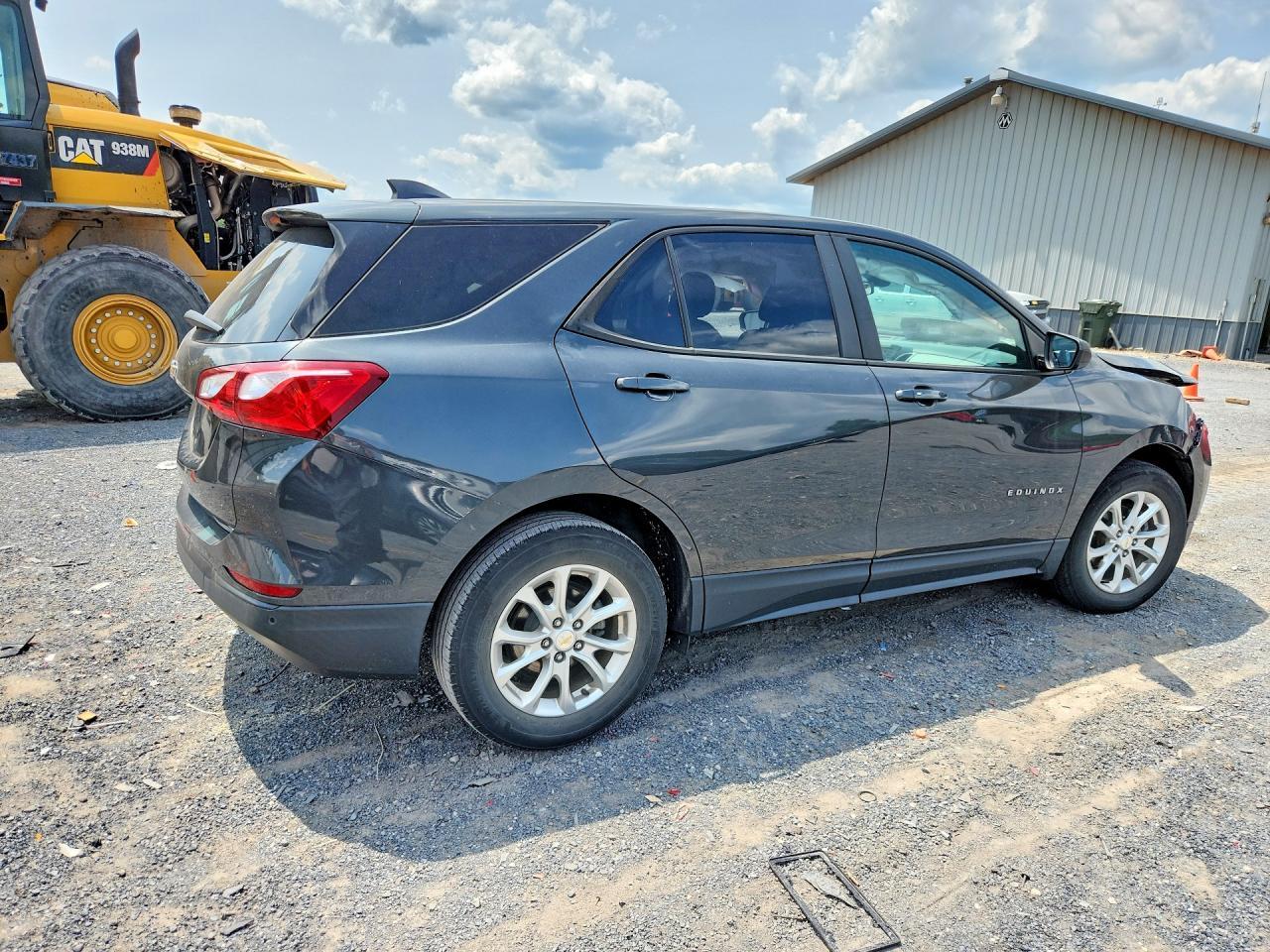 2020 Chevrolet Equinox - Фото 3