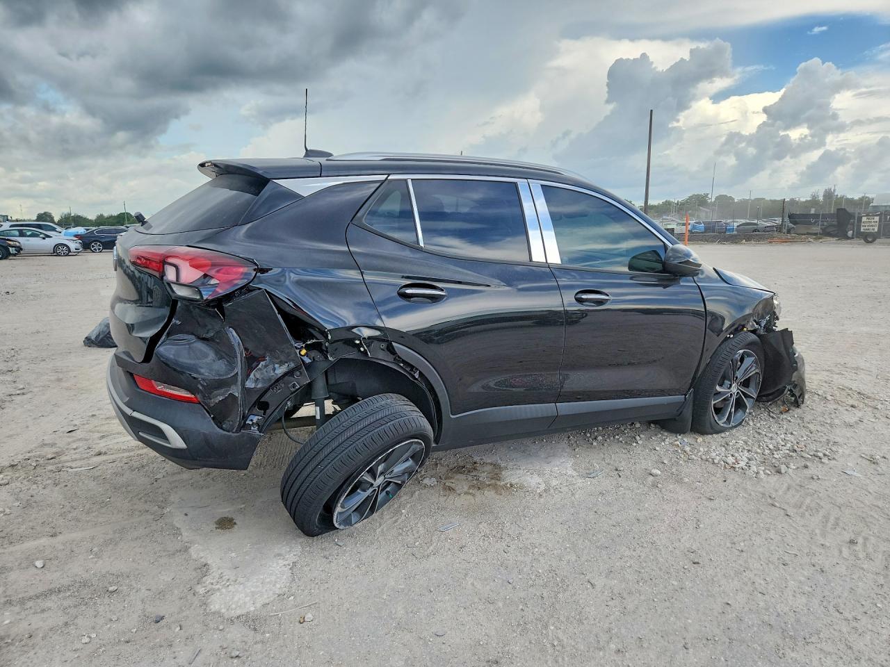 2021 Buick Encore Gx Select - Image 3