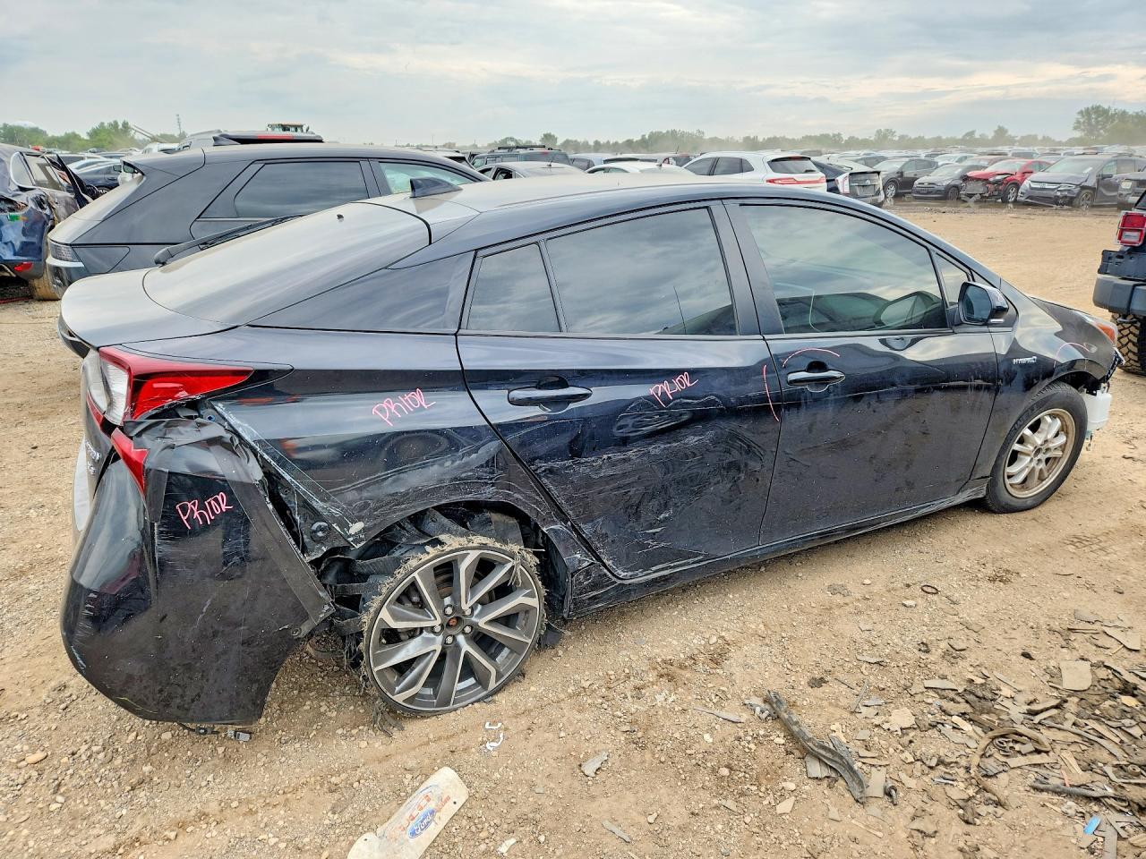 2021 Toyota Prius Xle Awd-E - Image 3