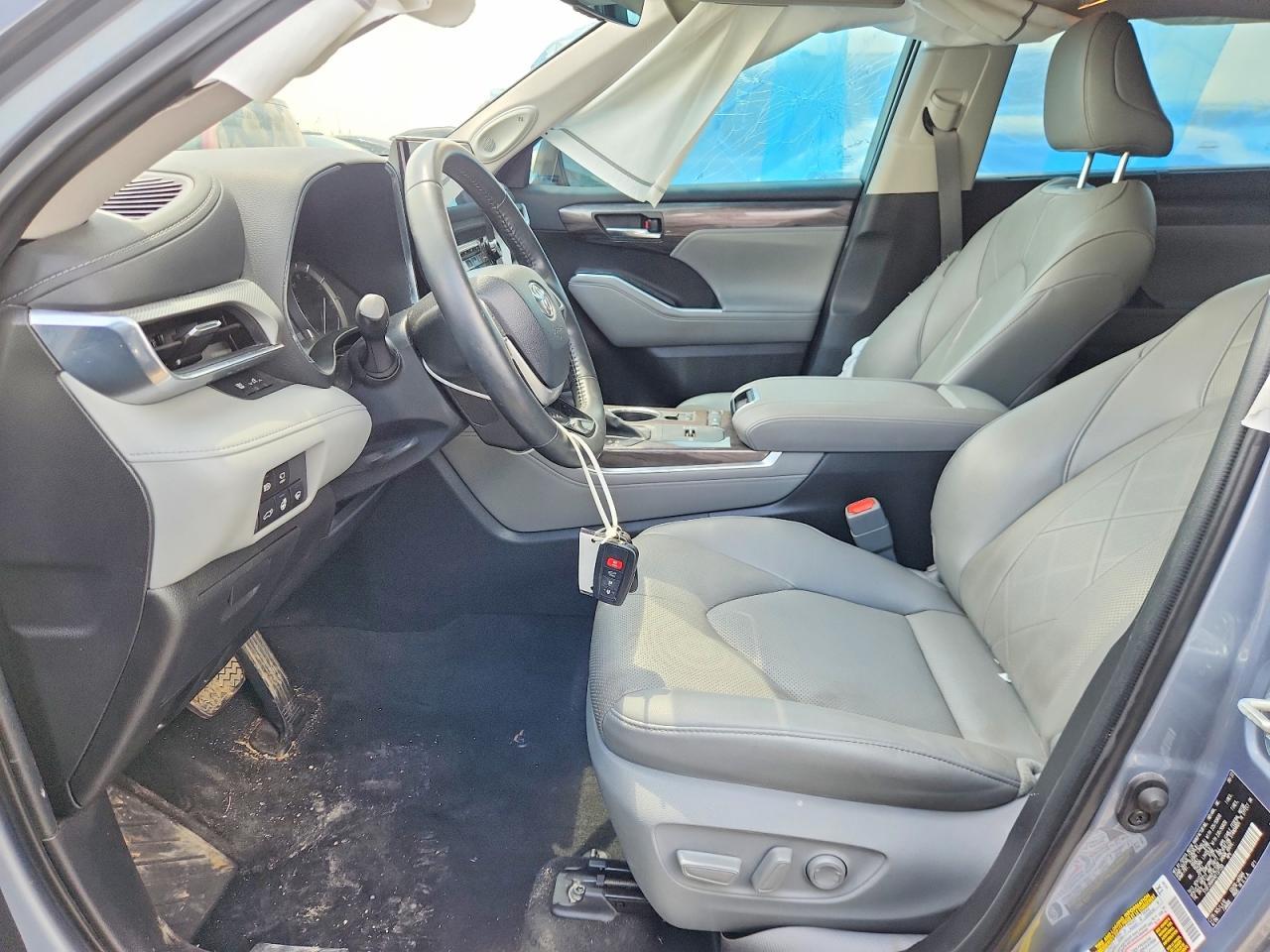2022 Toyota Highlander Platinum - Фото 7