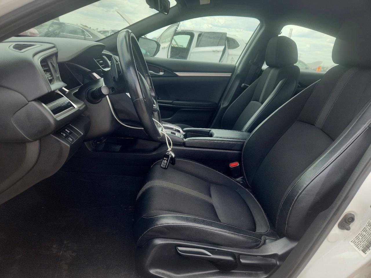 2019 Honda Civic Sport - Image 7