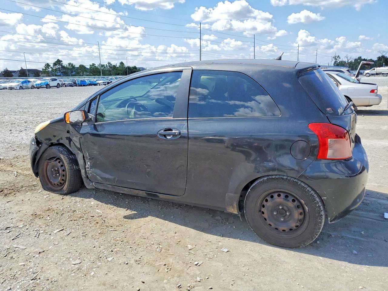 2007 Toyota Yaris Base - Image 2