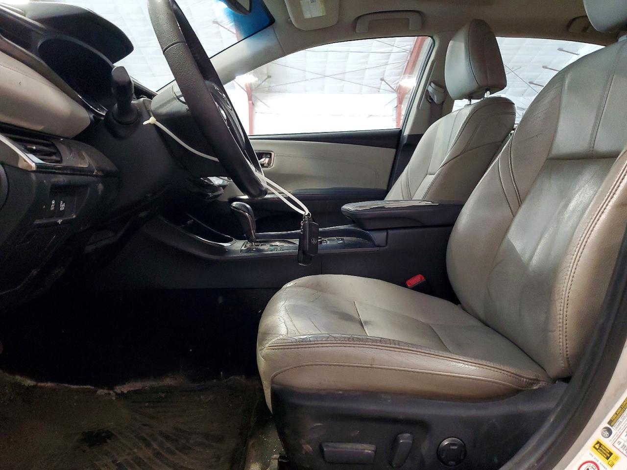 2013 Toyota Avalon Hybrid Xle Touring - Image 7