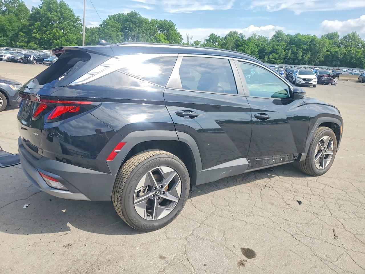 2026 Hyundai Tucson Sel - Image 3