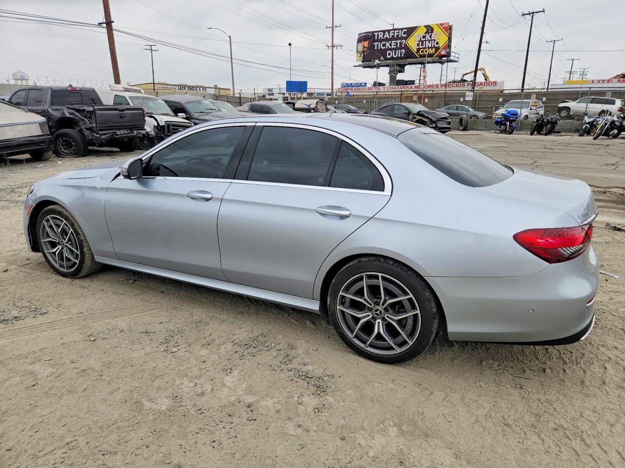 2021 Mercedes-Benz E 350 4Matic - Фото 2