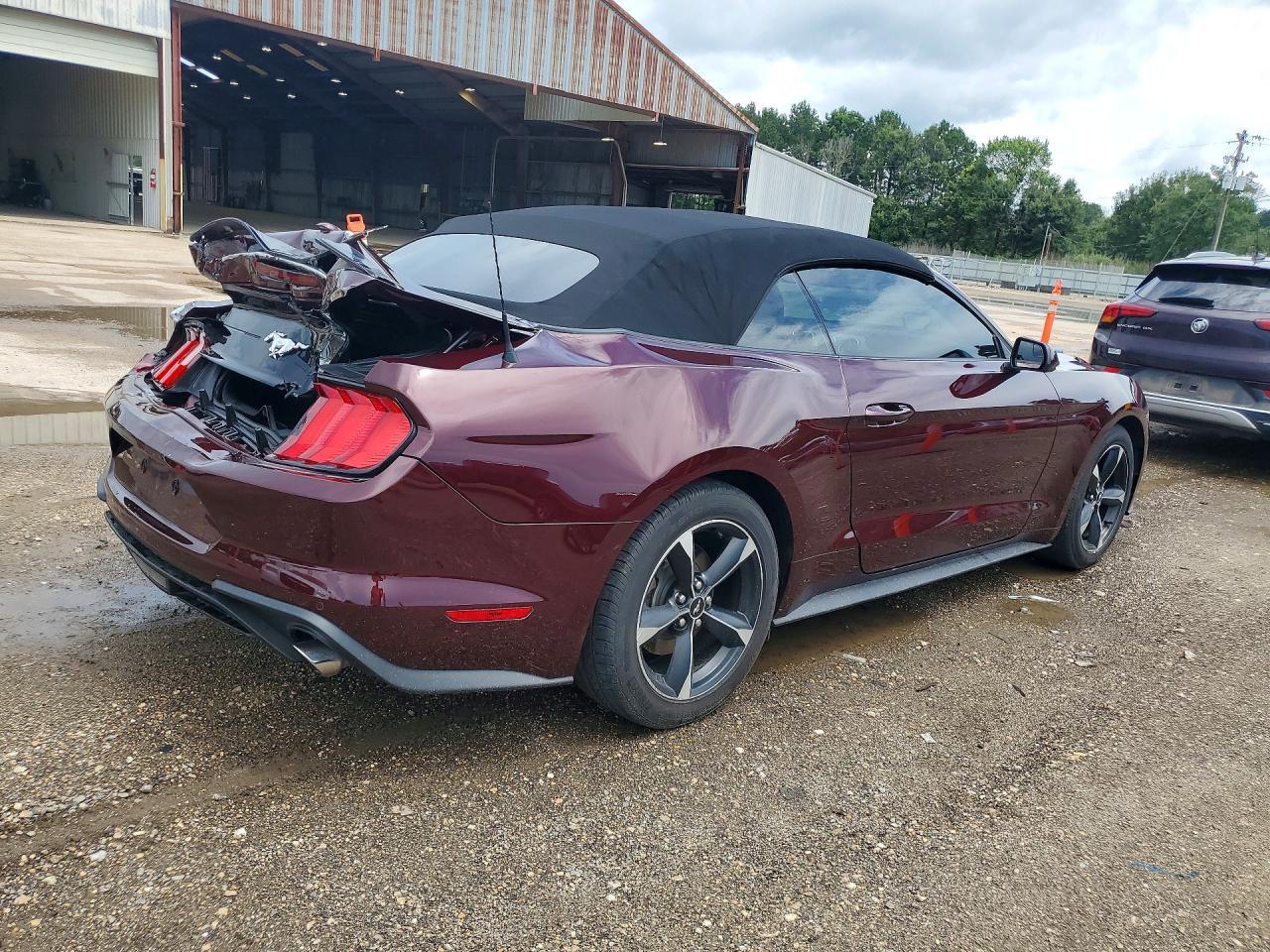 2018 Ford Mustang - Фото 3
