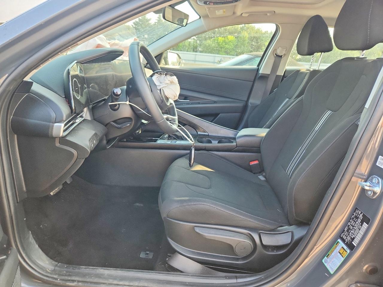 2025 Hyundai Elantra Sel - Фото 7