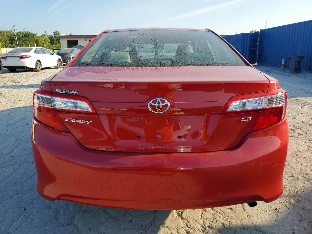 2014 Toyota Camry Le - Image 6