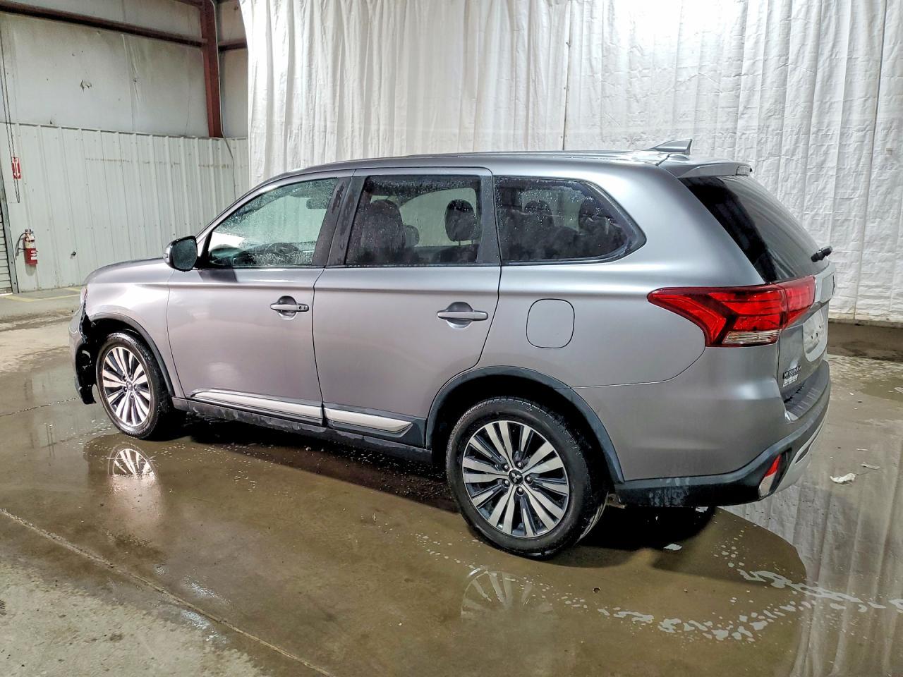 2019 Mitsubishi Outlander Se/Sel/Le - Фото 2