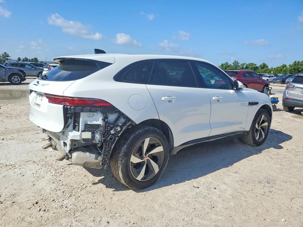 2022 Jaguar F-Pace S - Image 3