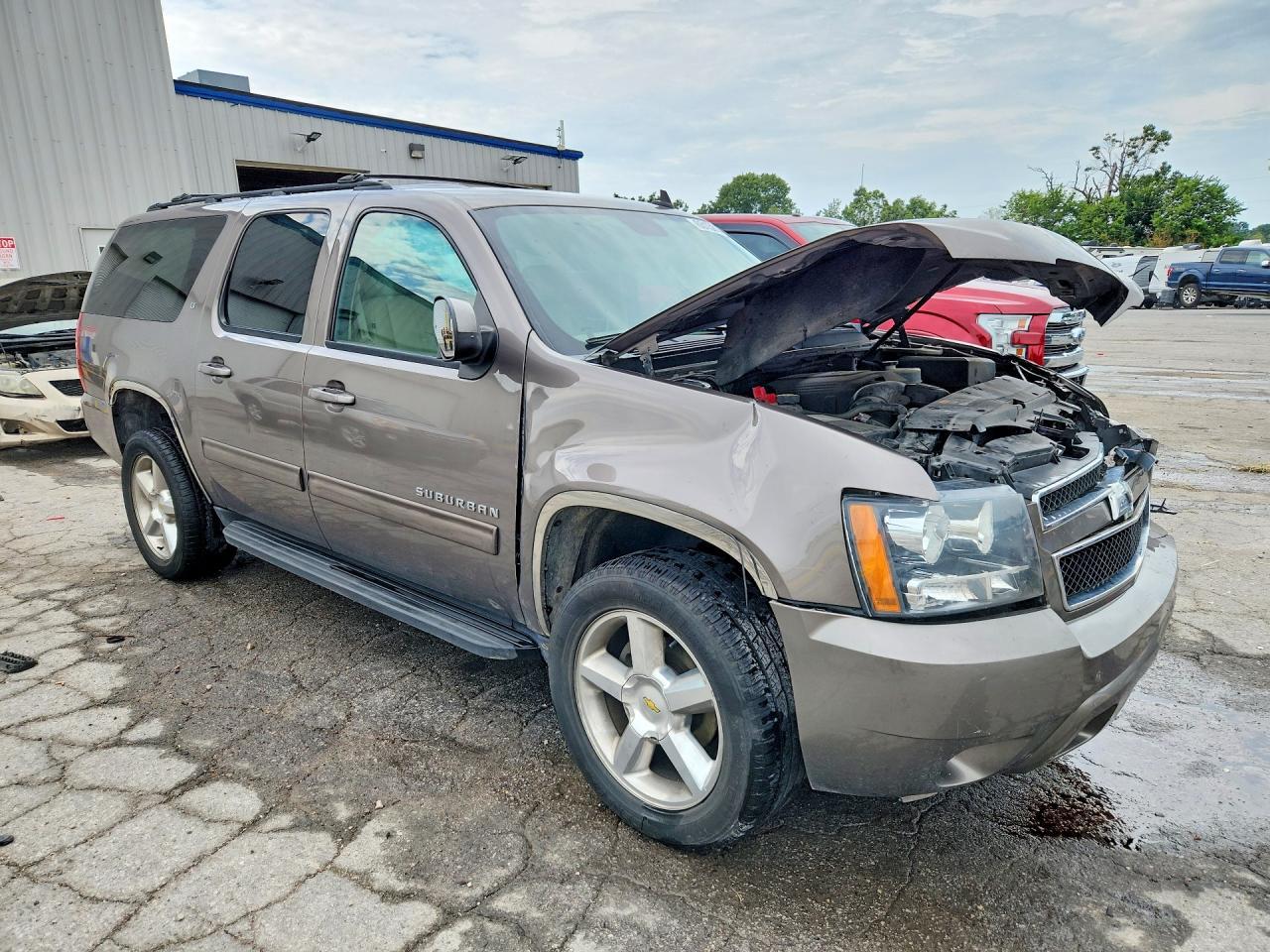 2013 Chevrolet Suburban K1500 Lt - Фото 4