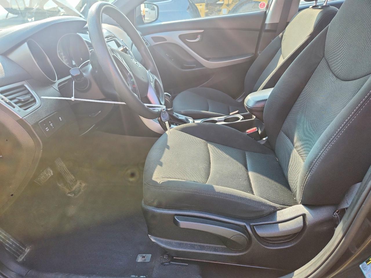 2015 Hyundai Elantra Se - Фото 7