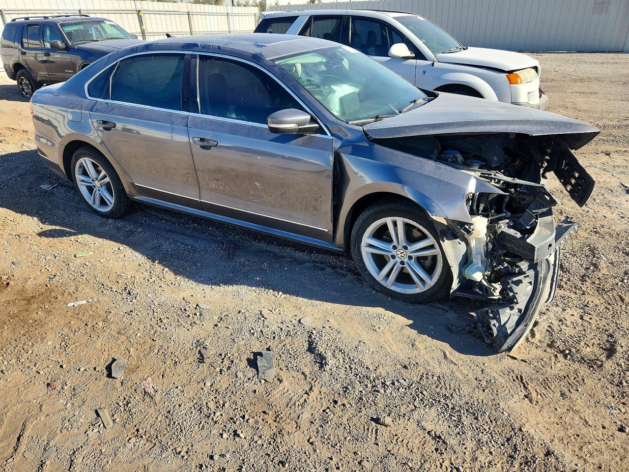 2013 Volkswagen Passat Sel - Фото 4