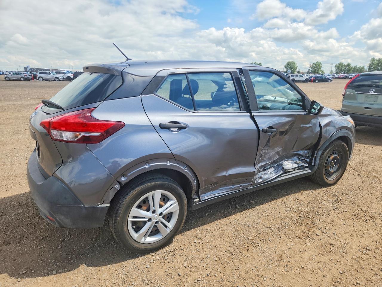 2019 Nissan Kicks S - Фото 3