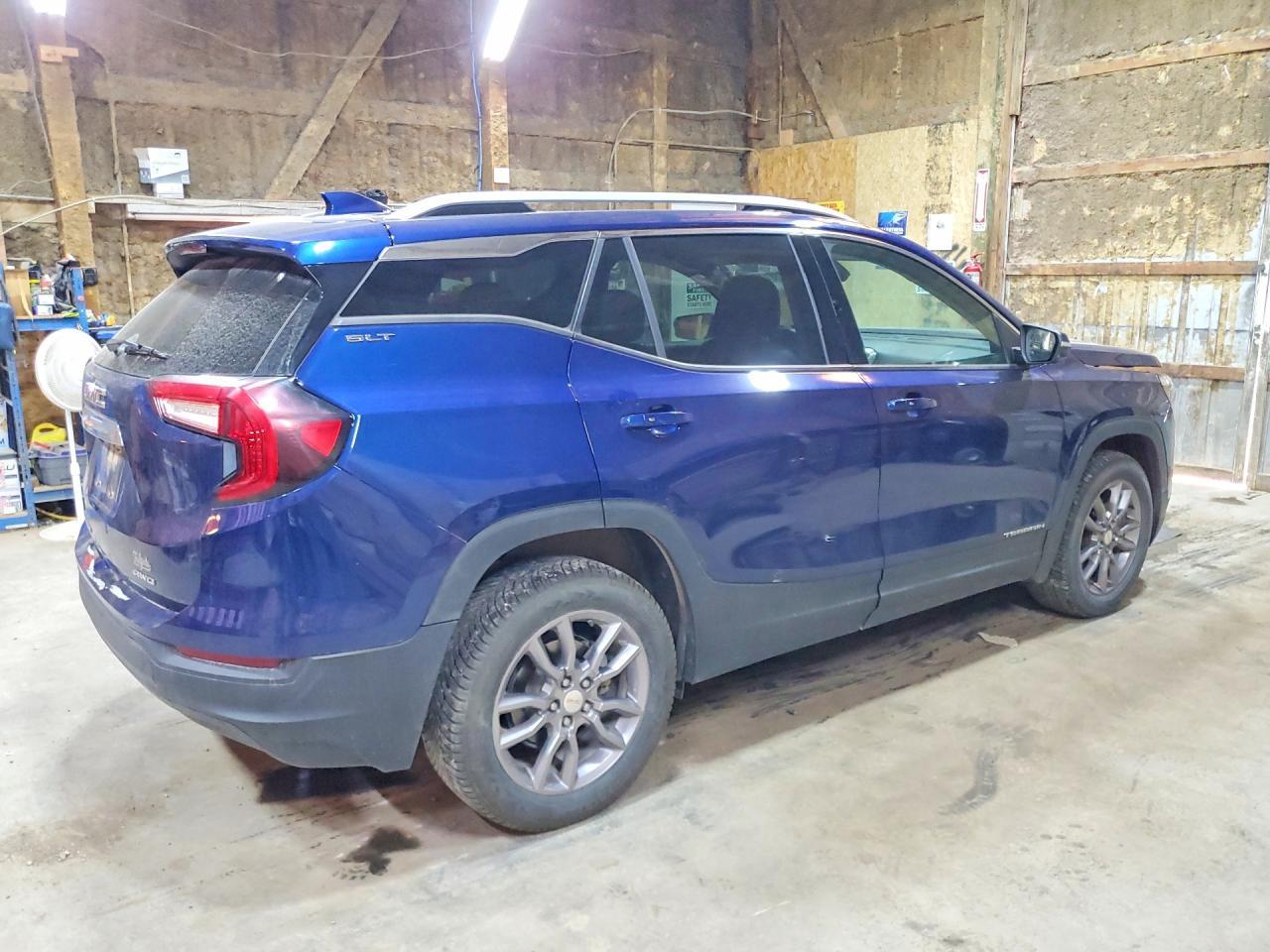 2022 GMC Terrain Slt - Image 3