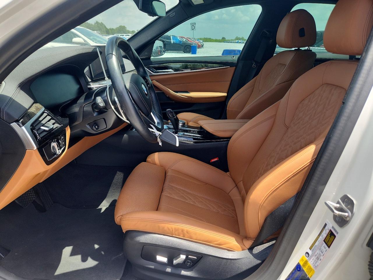 2022 BMW 530 I - Фото 7