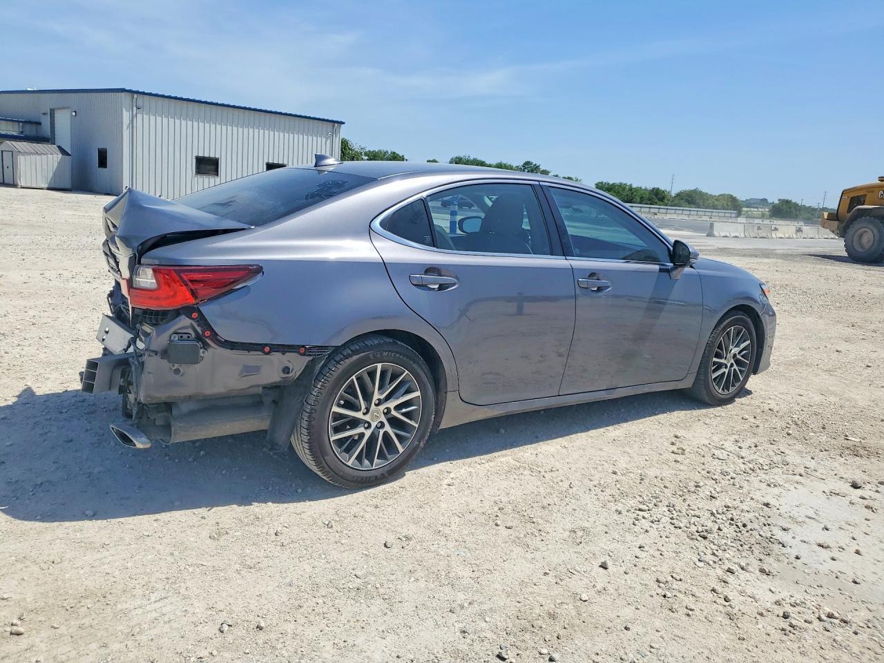 2016 Lexus Es 350 - Image 3