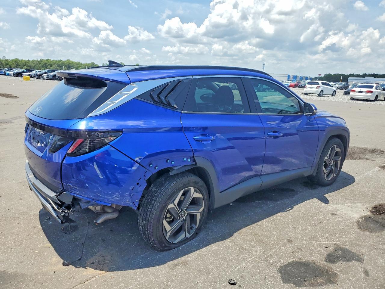 2022 Hyundai Tucson Limited - Image 3