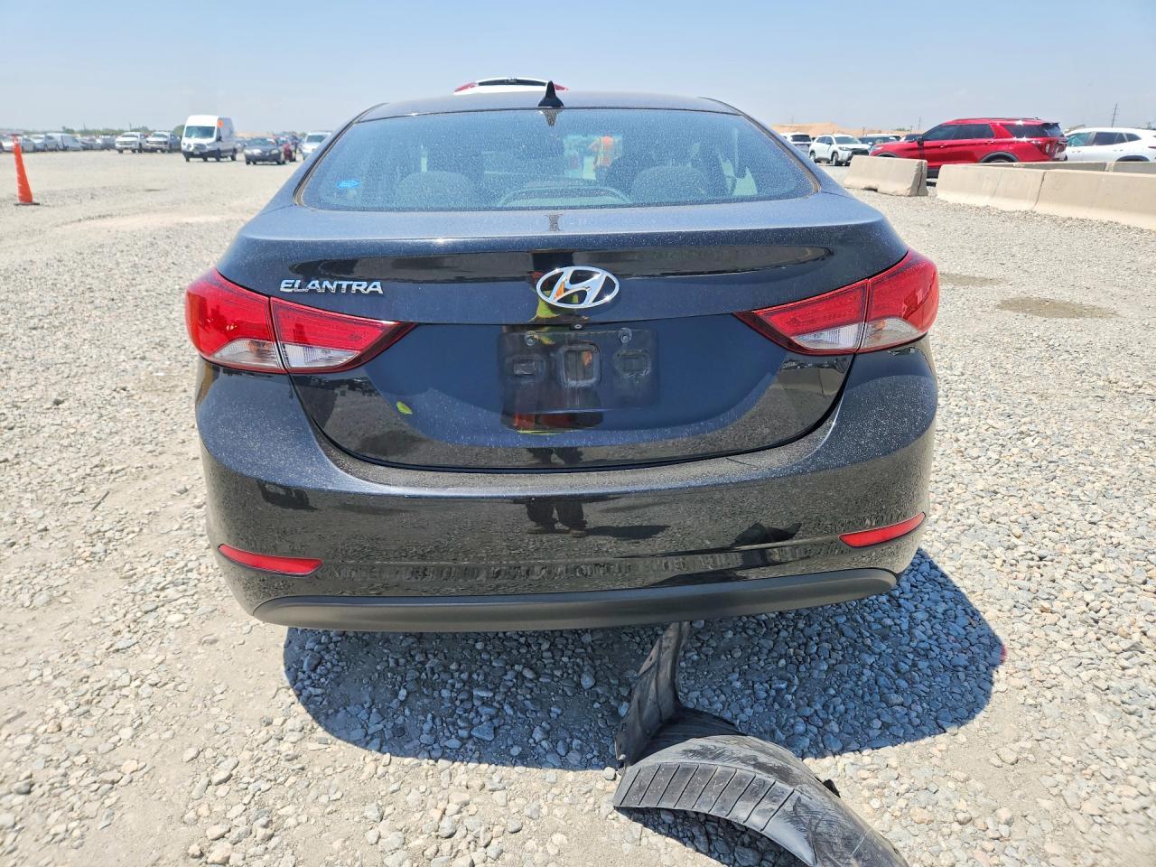2015 Hyundai Elantra Se - Фото 6