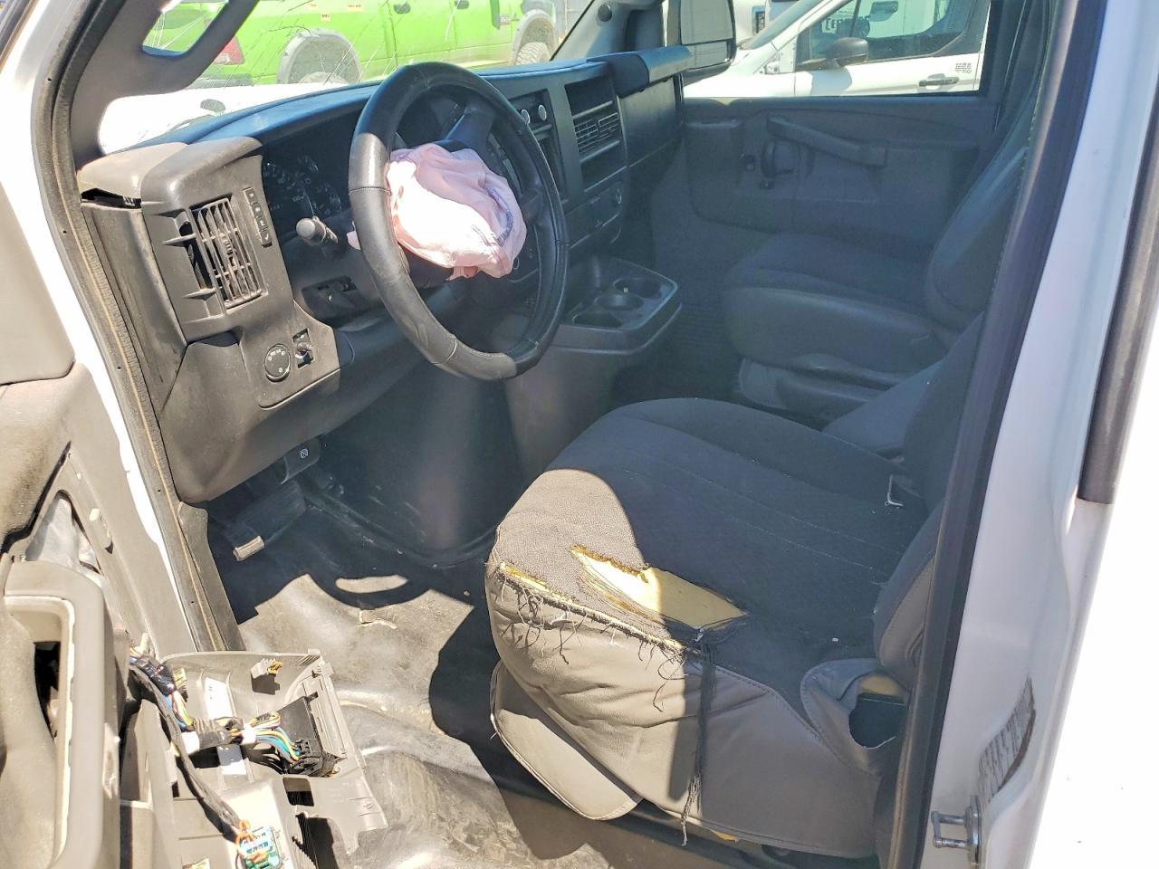 2018 GMC Savana G2500 - Фото 7