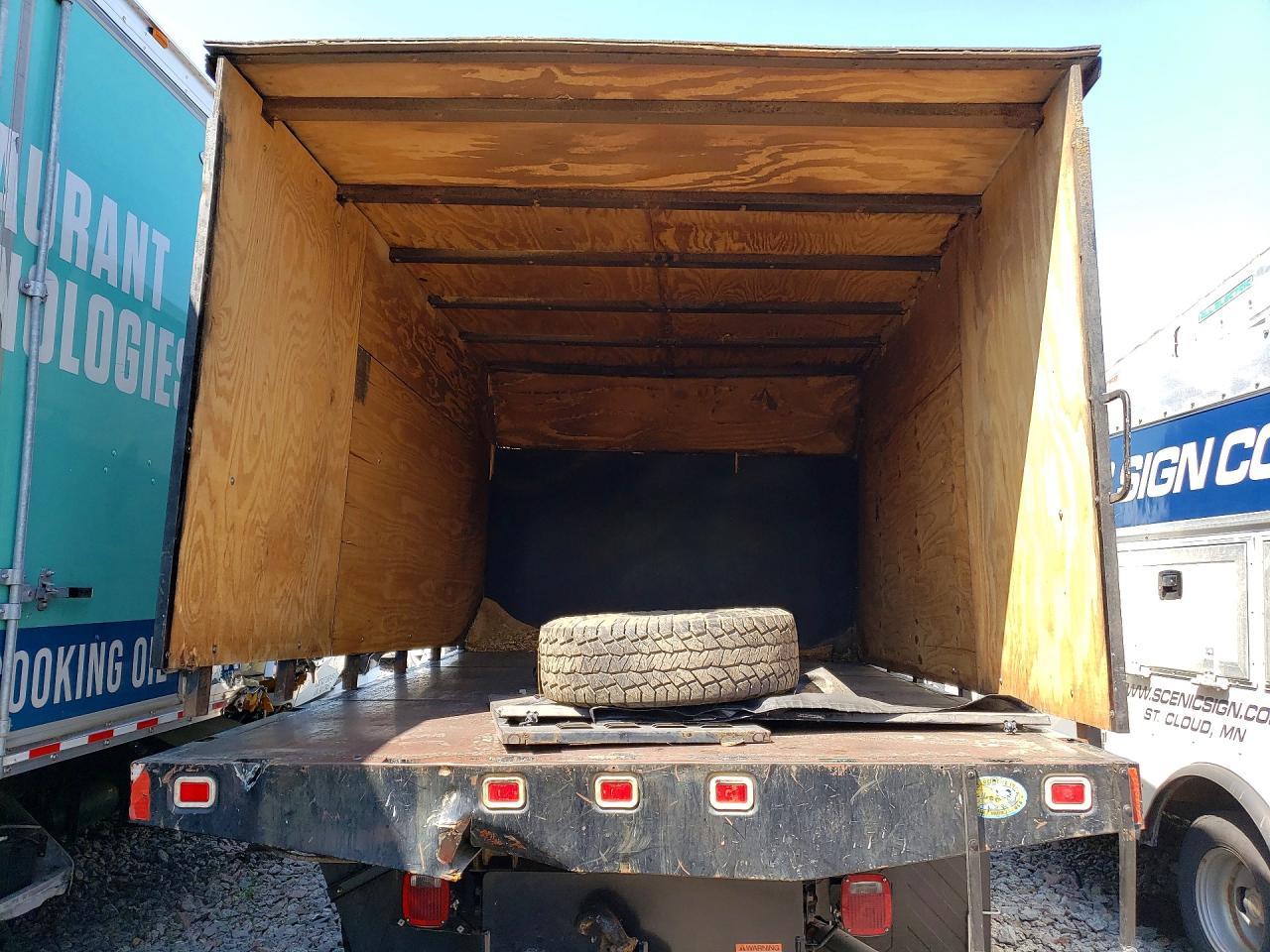 2024 Gm Unknown - Chipper Truck - Image 6