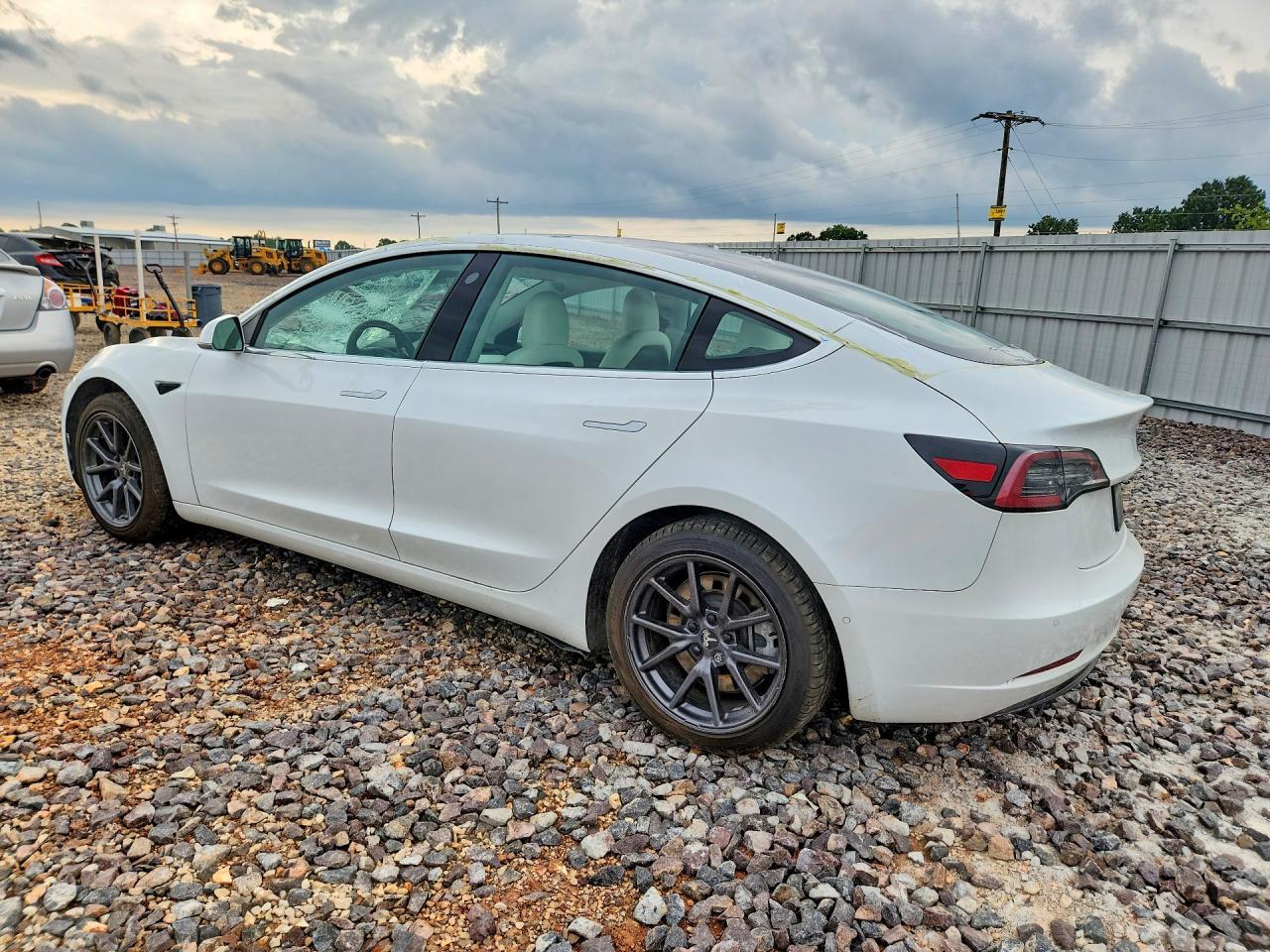 2020 Tesla Model 3 - Image 2