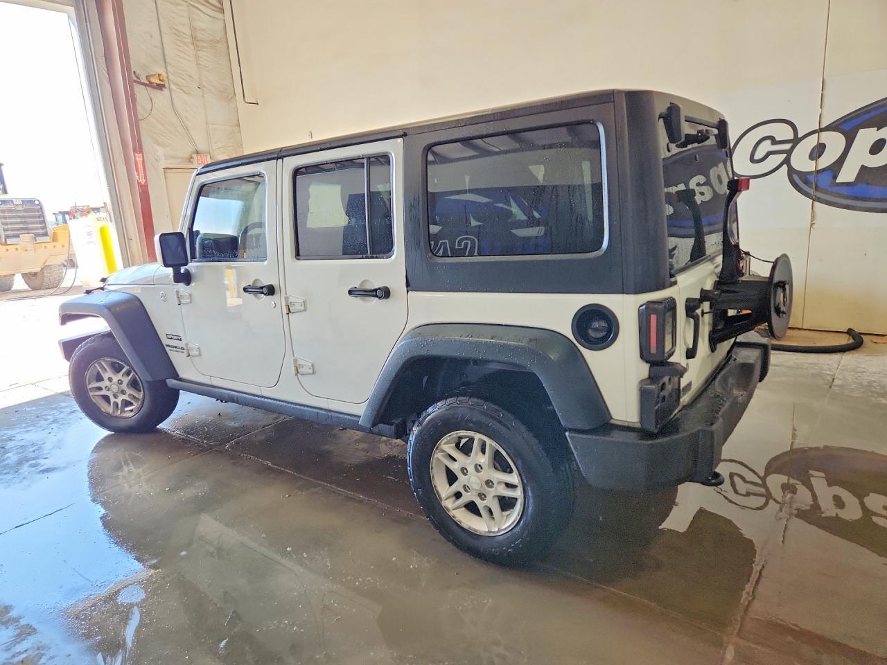 2017 Jeep Wrangler Unlimited Sport - Фото 2