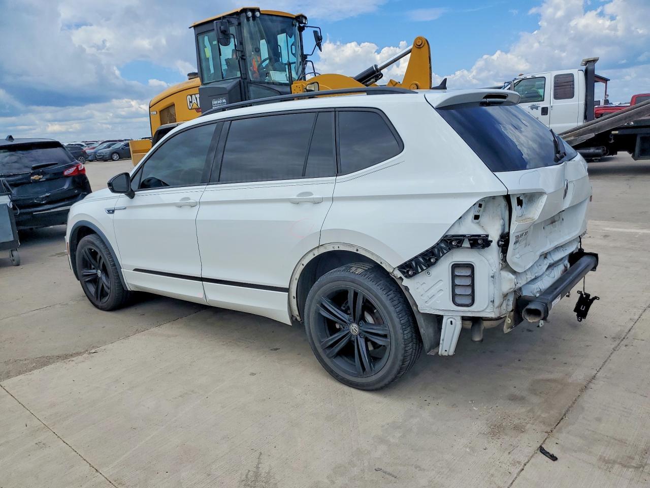 2019 Volkswagen Tiguan Se - Image 2