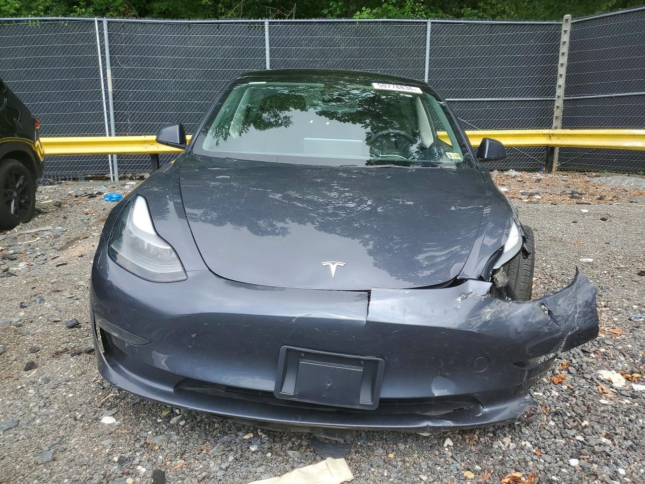2023 Tesla Model 3 - Image 5