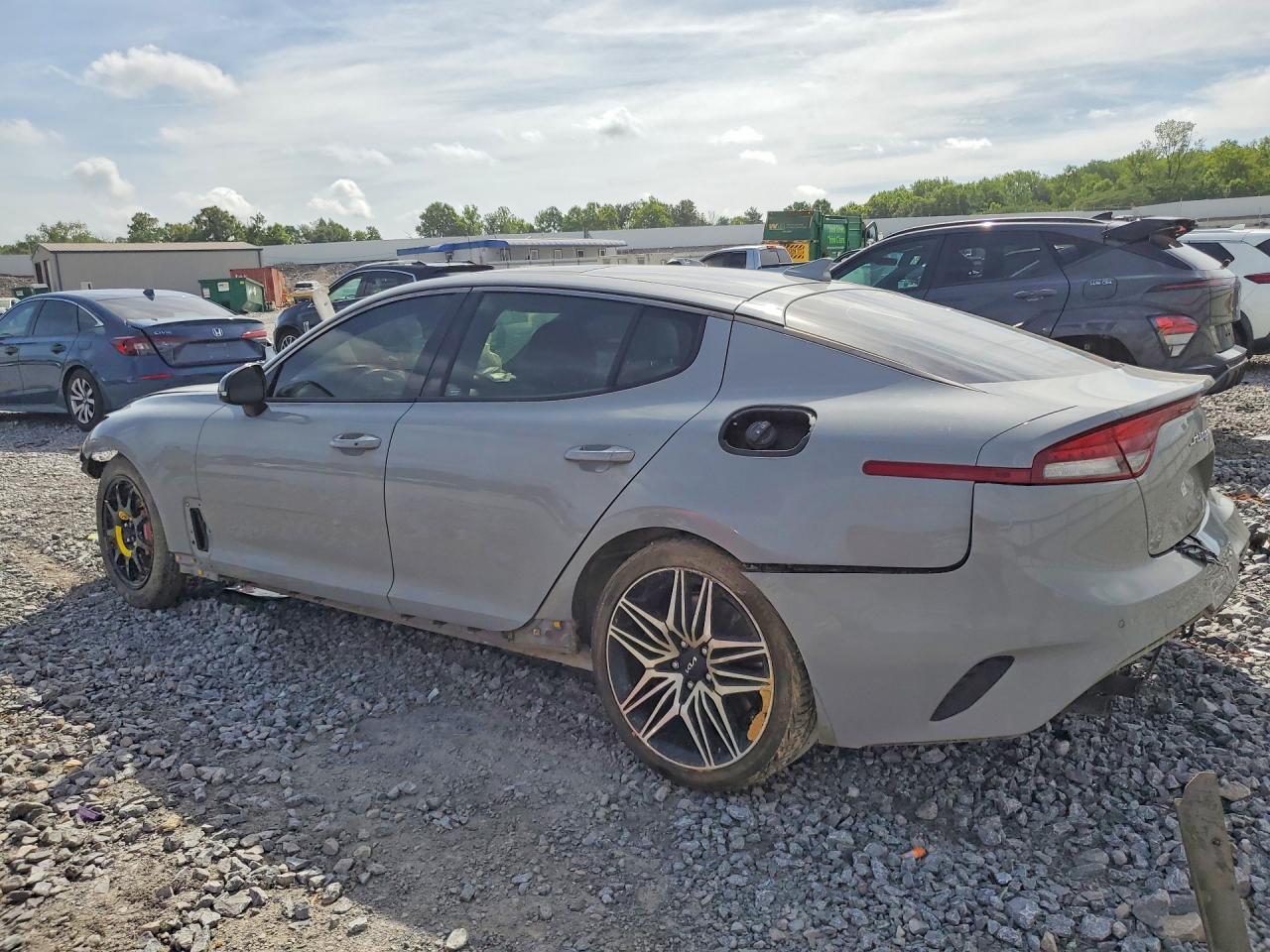 2022 Kia Stinger Gt1 - Фото 2