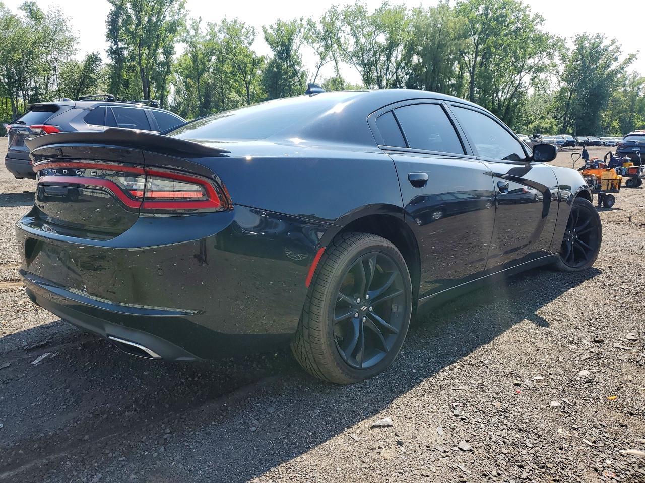 2017 Dodge Charger Sxt - Фото 3