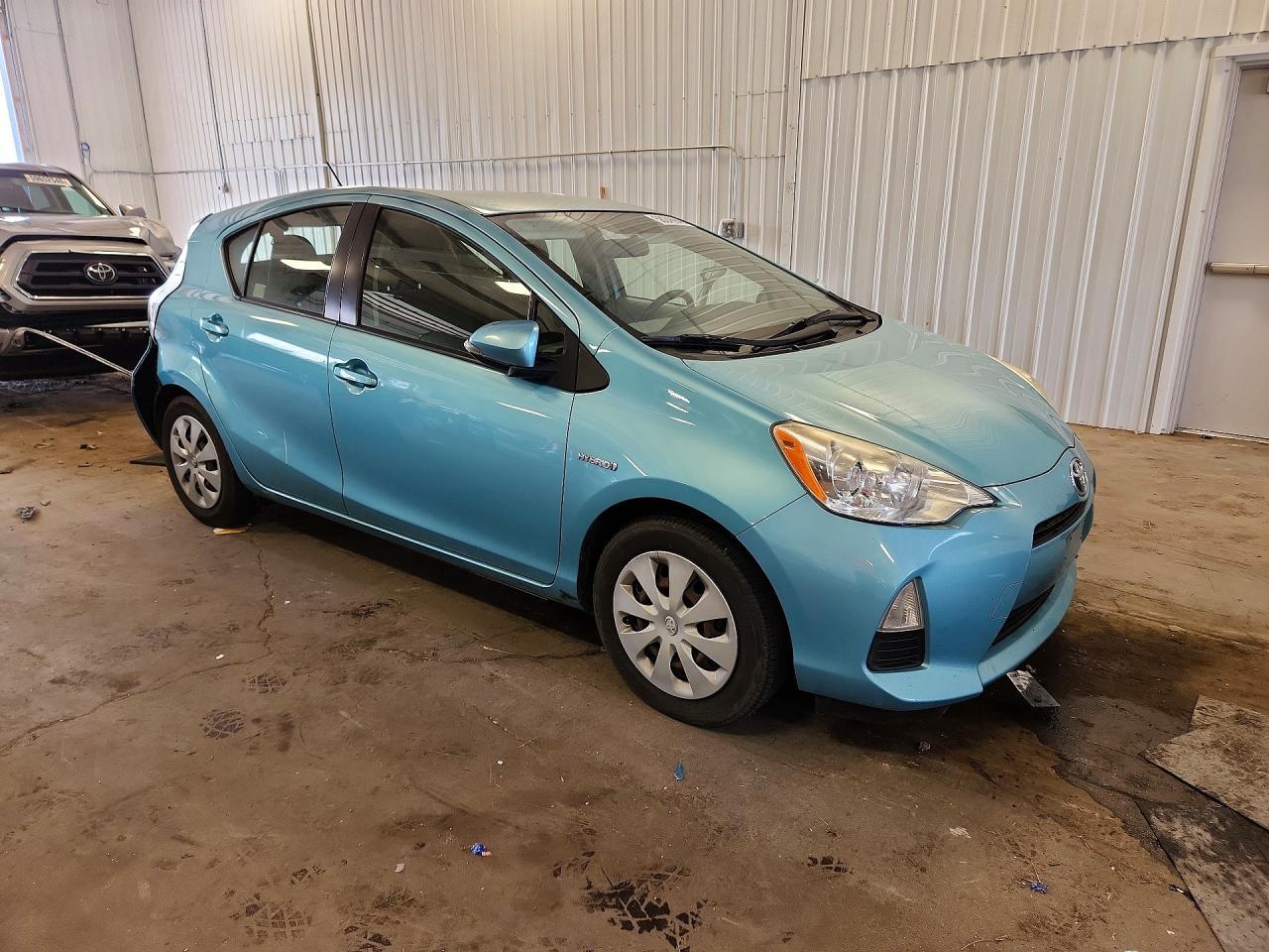 2012 Toyota Prius C Three - Фото 4
