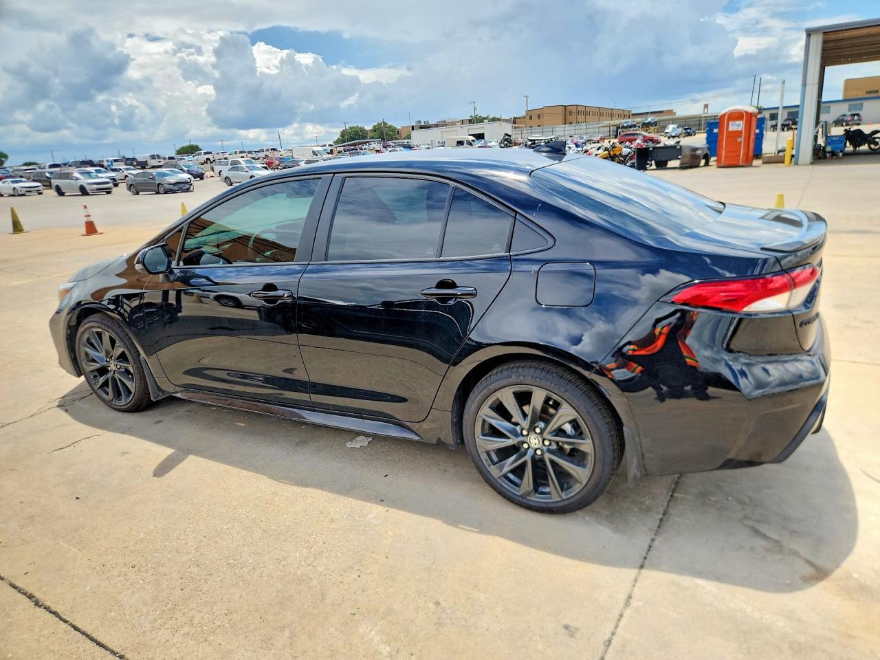 2026 Toyota Corolla Se - Фото 2