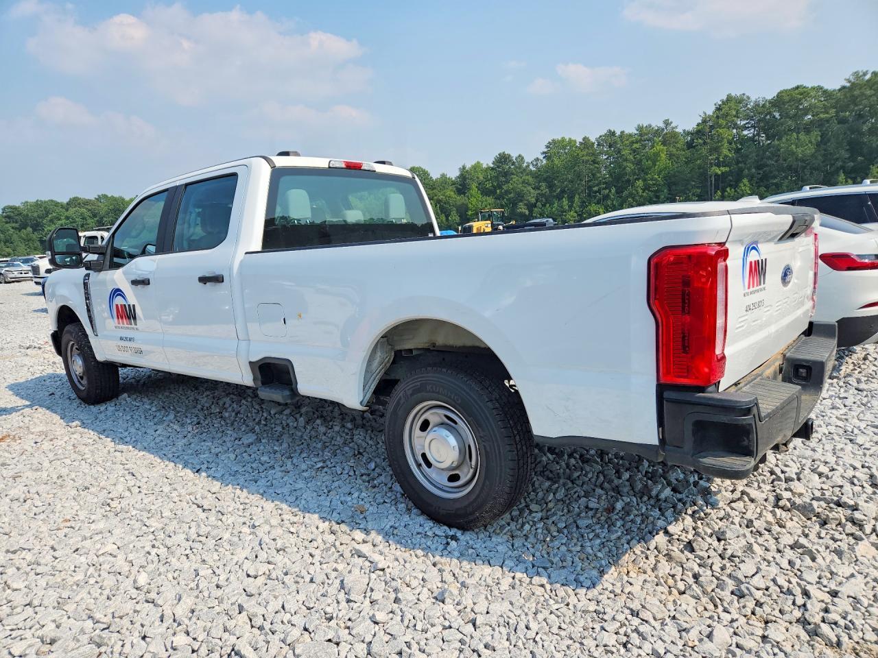 2024 Ford F250 Super Duty - Фото 2