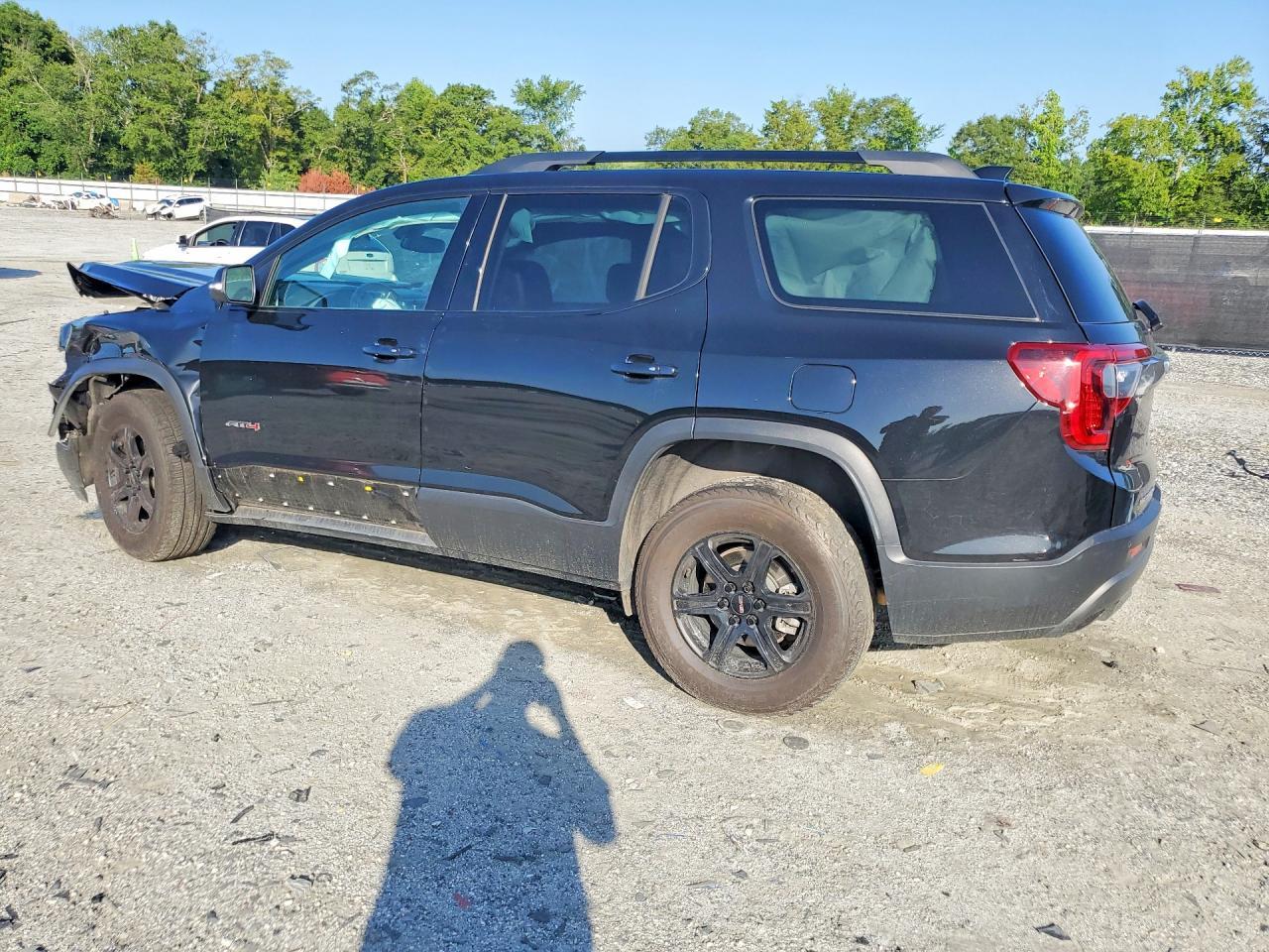 2023 GMC Acadia At4 - Фото 2
