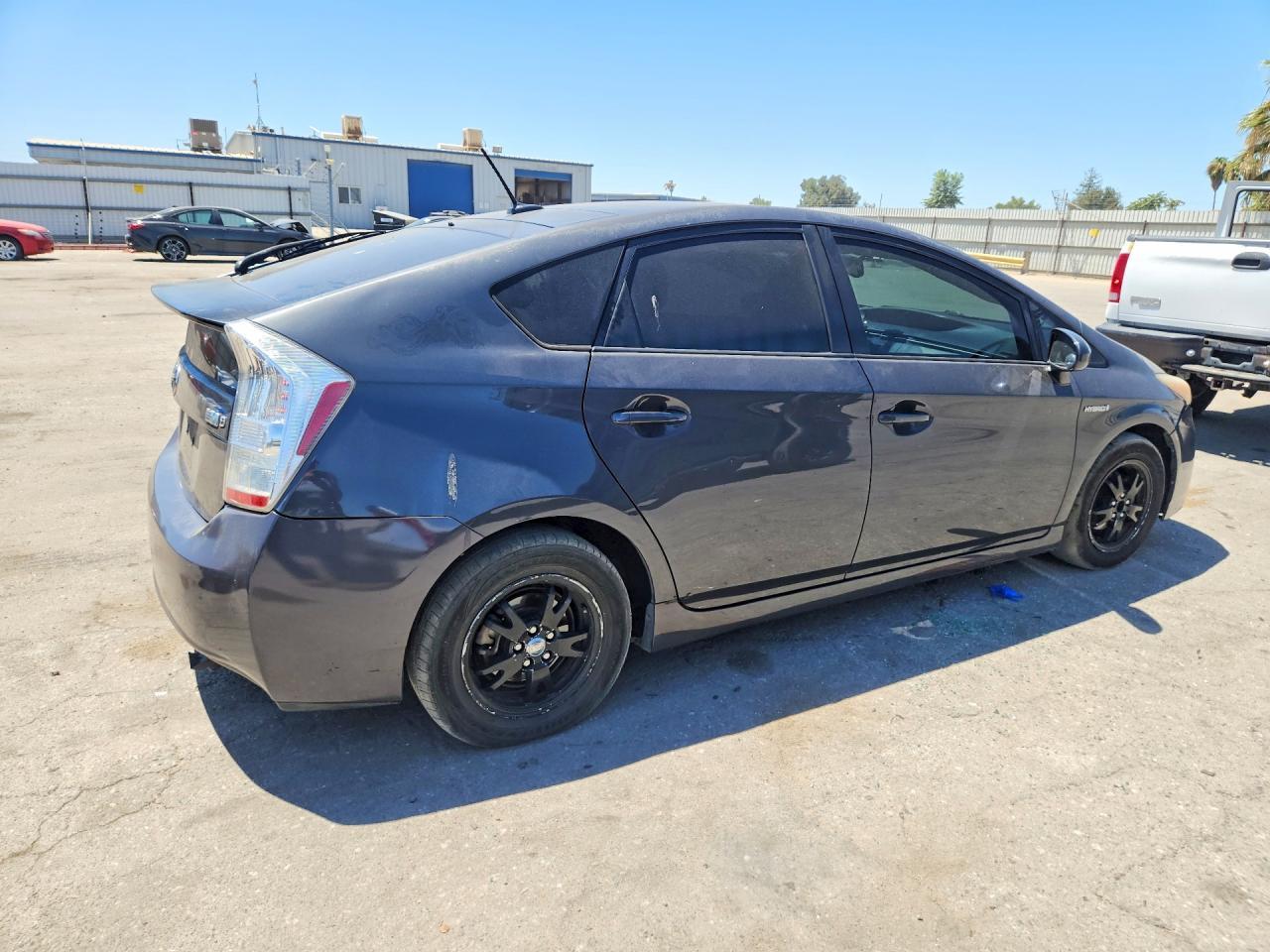 2010 Toyota Prius Iv - Image 3