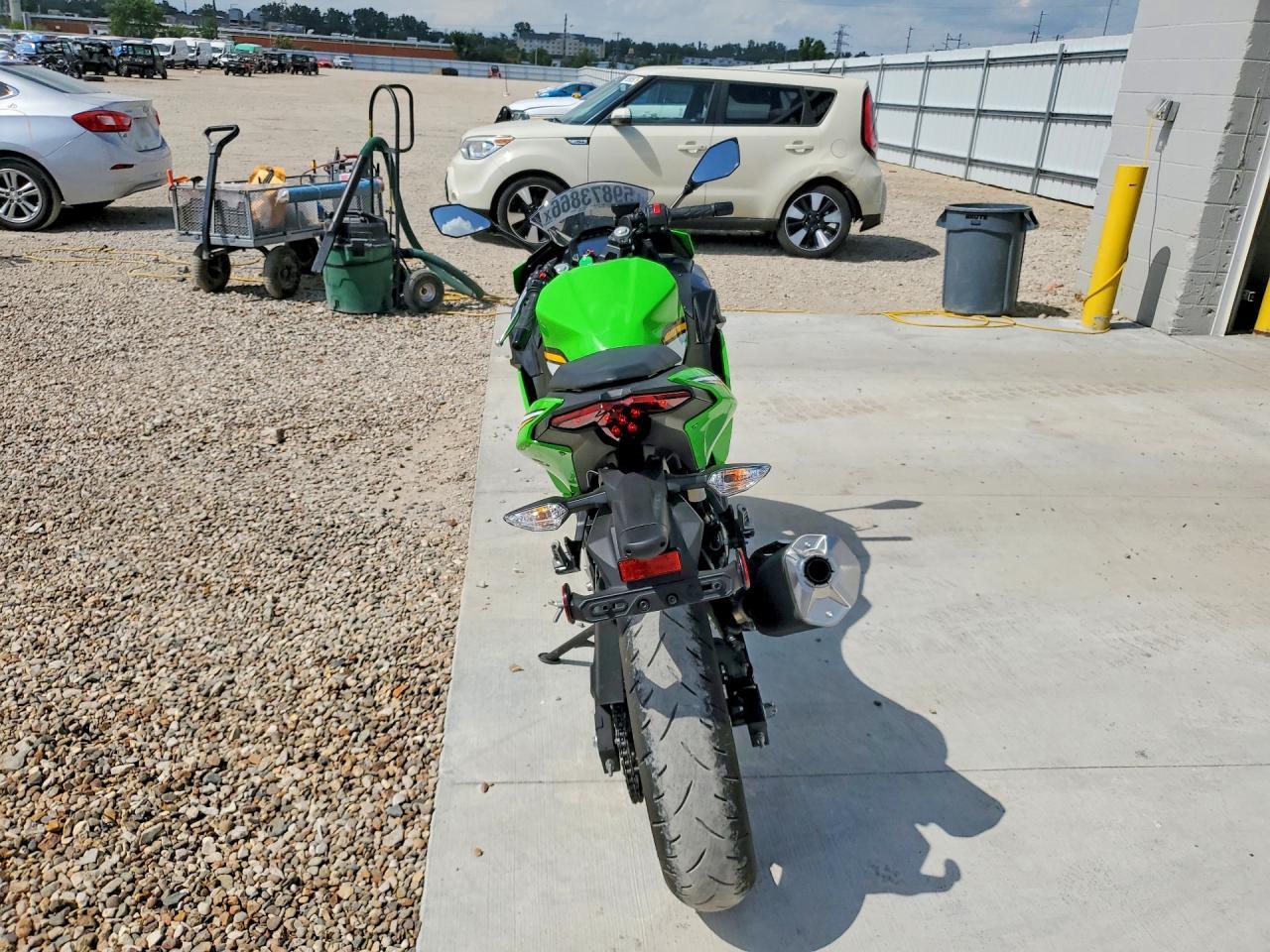 2025 Kawasaki Ex500 H - Фото 4