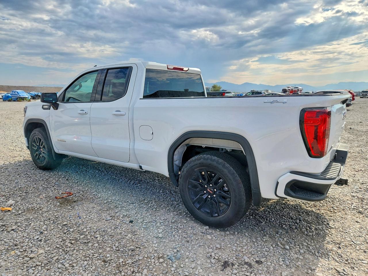 2025 GMC Sierra K1500 Elevation-L - Фото 2