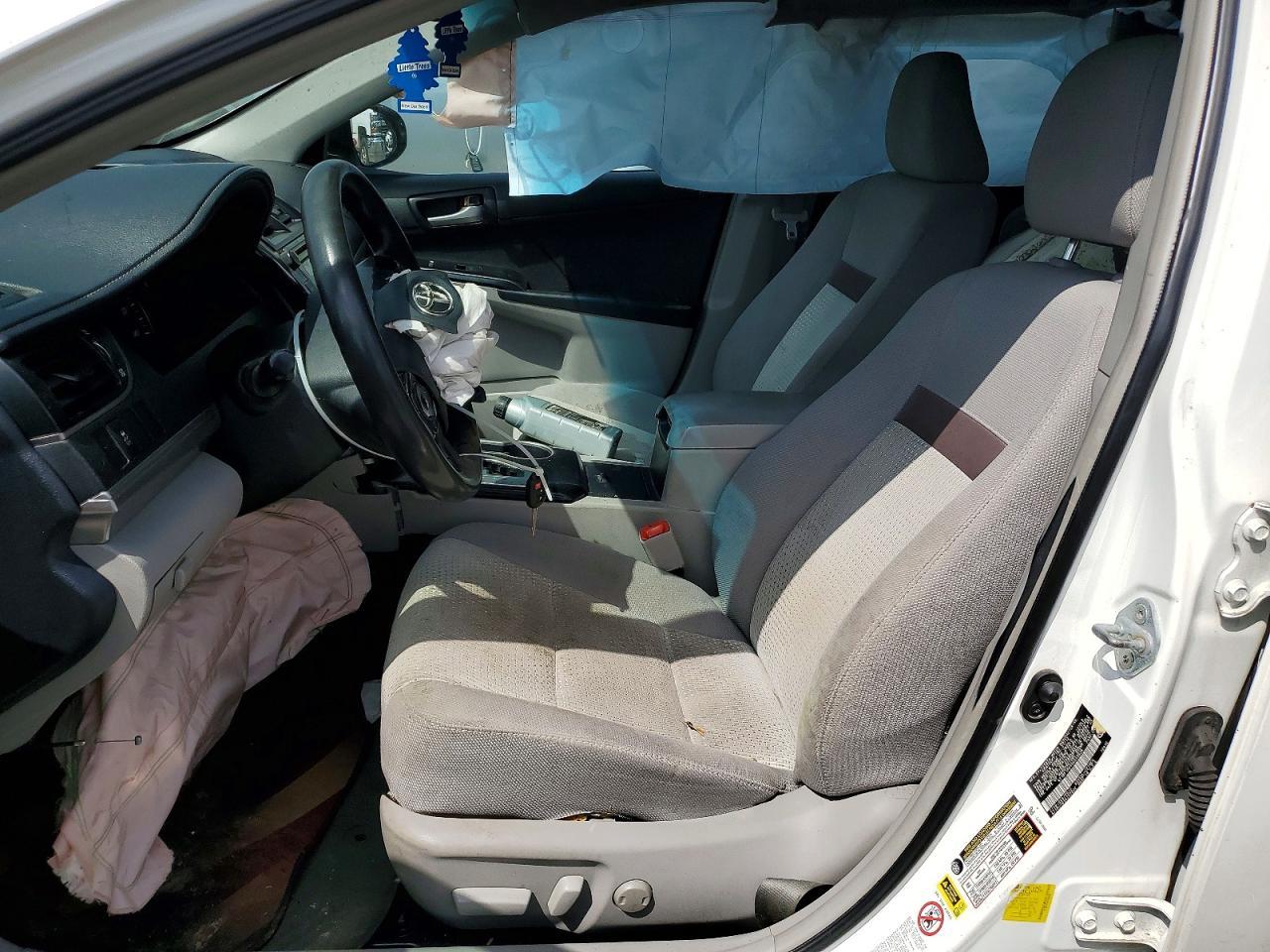 2012 Toyota Camry Le - Image 7