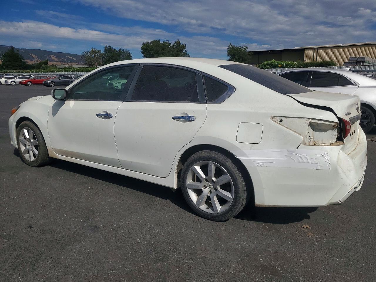 2017 Nissan Altima 2.5 S - Image 2
