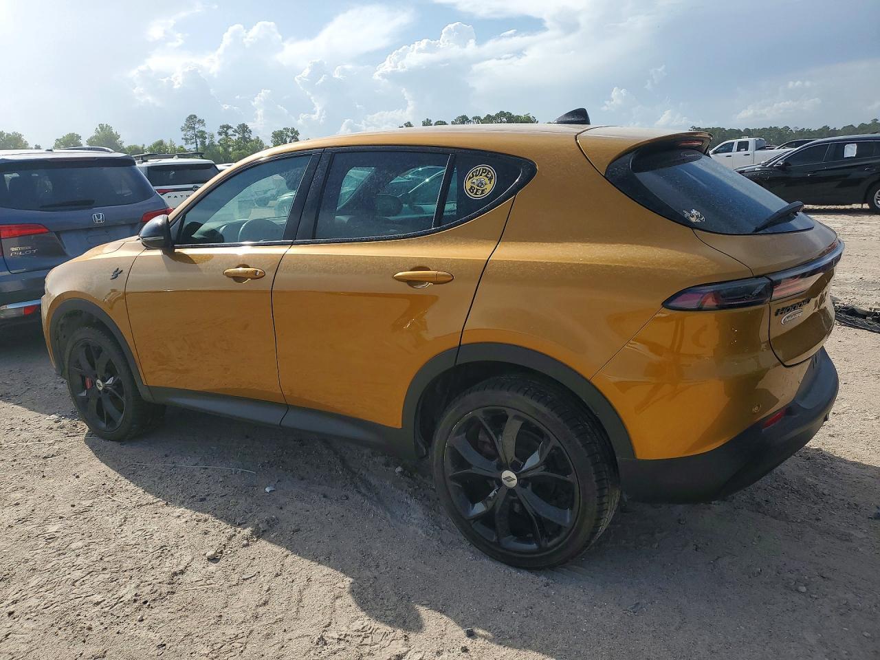 2024 Dodge Hornet Gt - Image 2