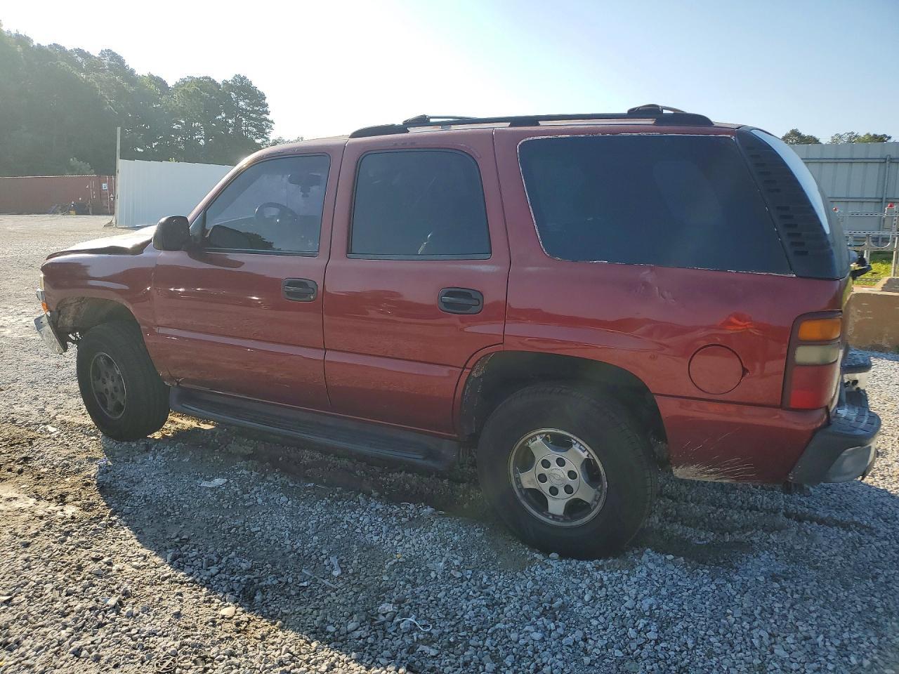 2002 Chevrolet Tahoe C1500 - Фото 2