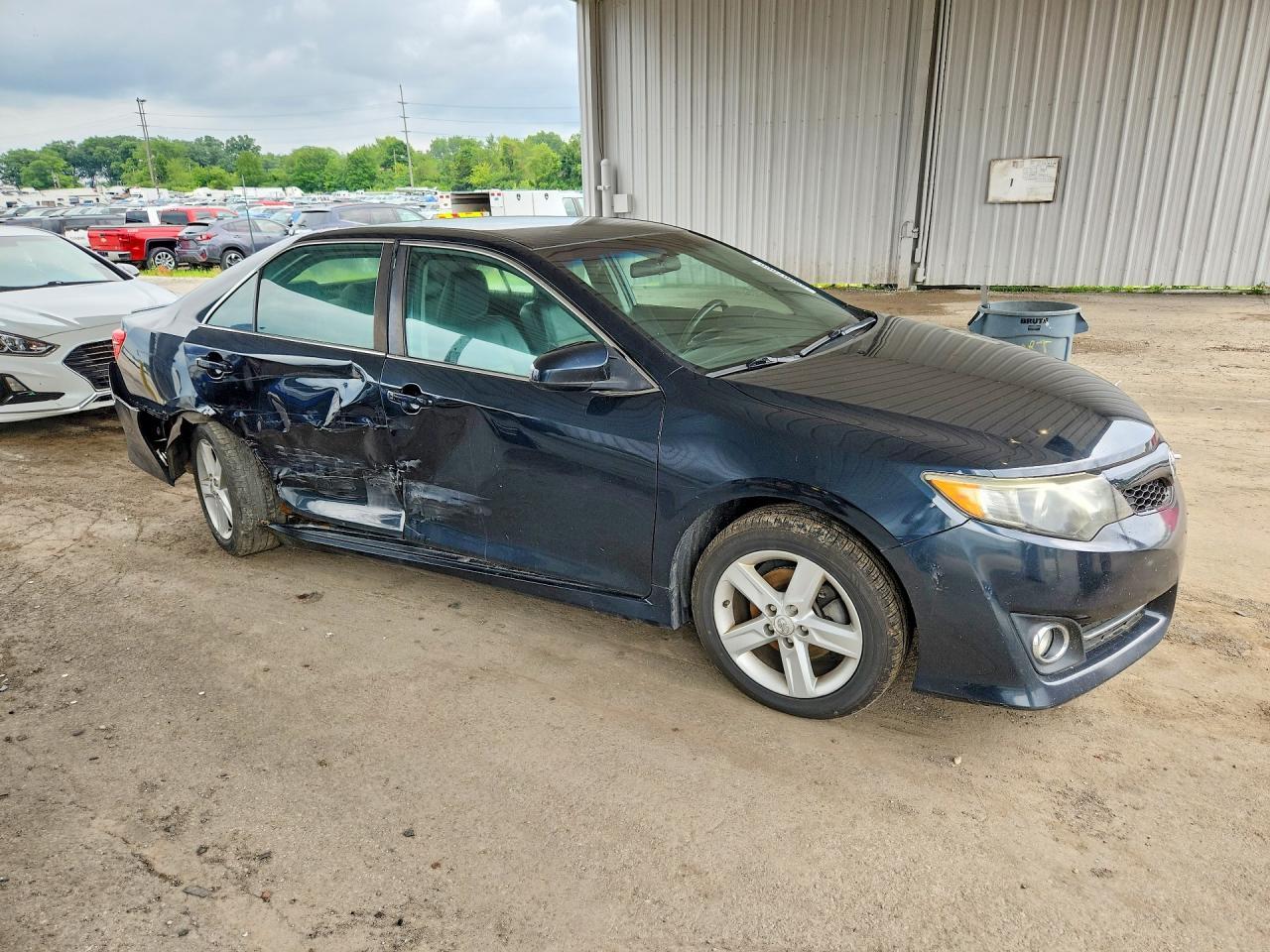 2012 Toyota Camry Se - Image 4