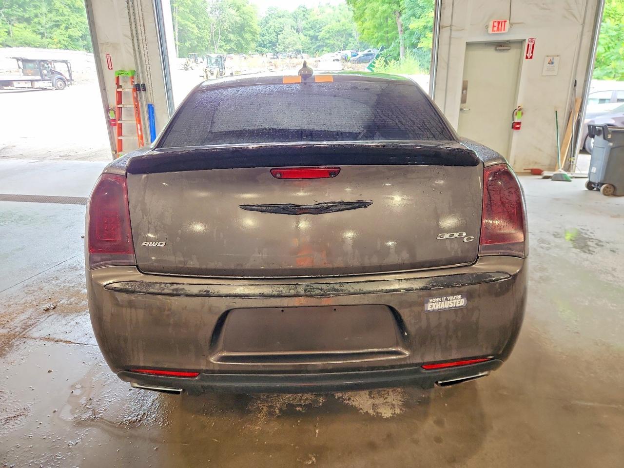 2016 Chrysler 300C - Фото 6