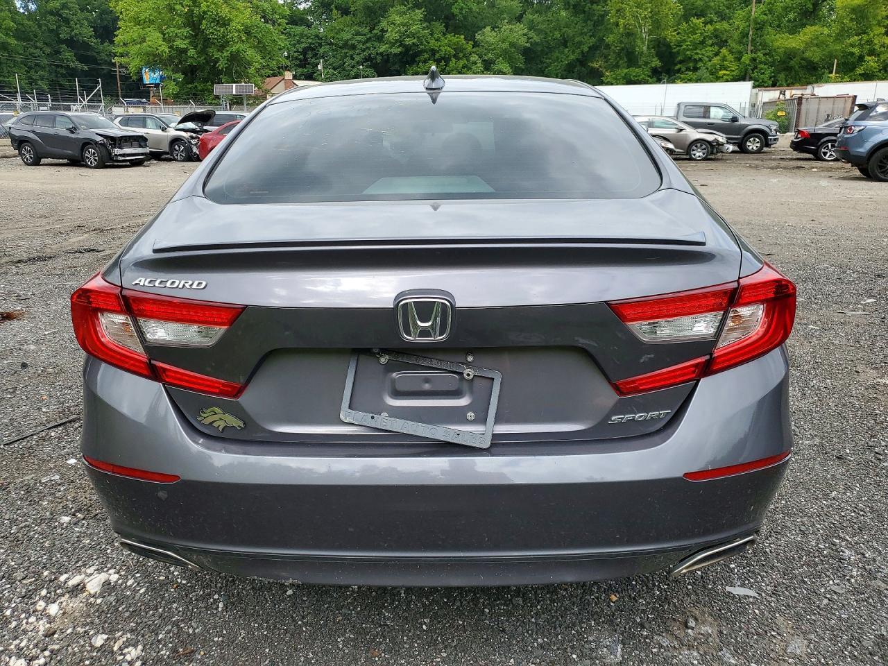 2018 Honda Accord Sport - Image 6