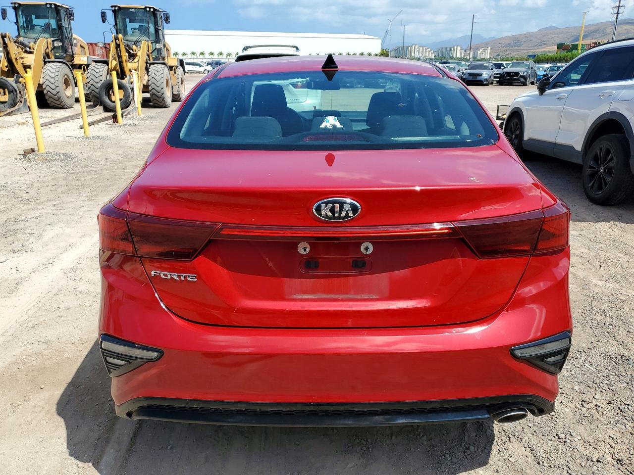 2021 Kia Forte Lxs - Фото 6